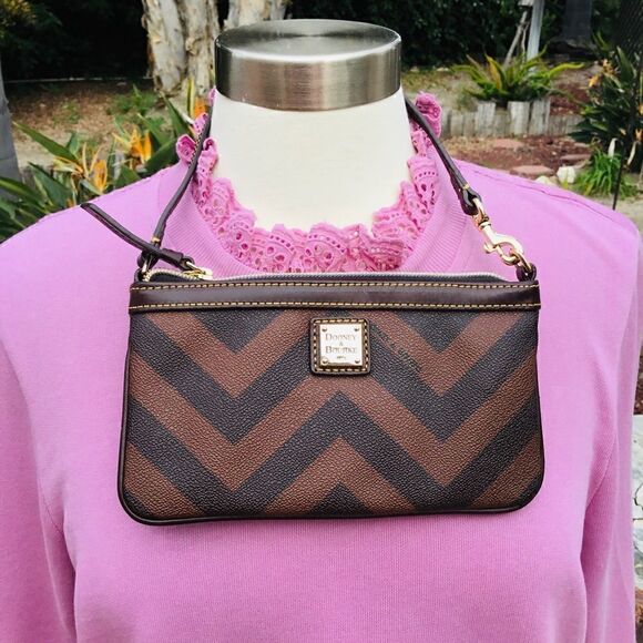 DOONEY AND BOURKE WRISTLET SMALL POUCH GOLD TONE HARDWARE - Picture 1 of 14